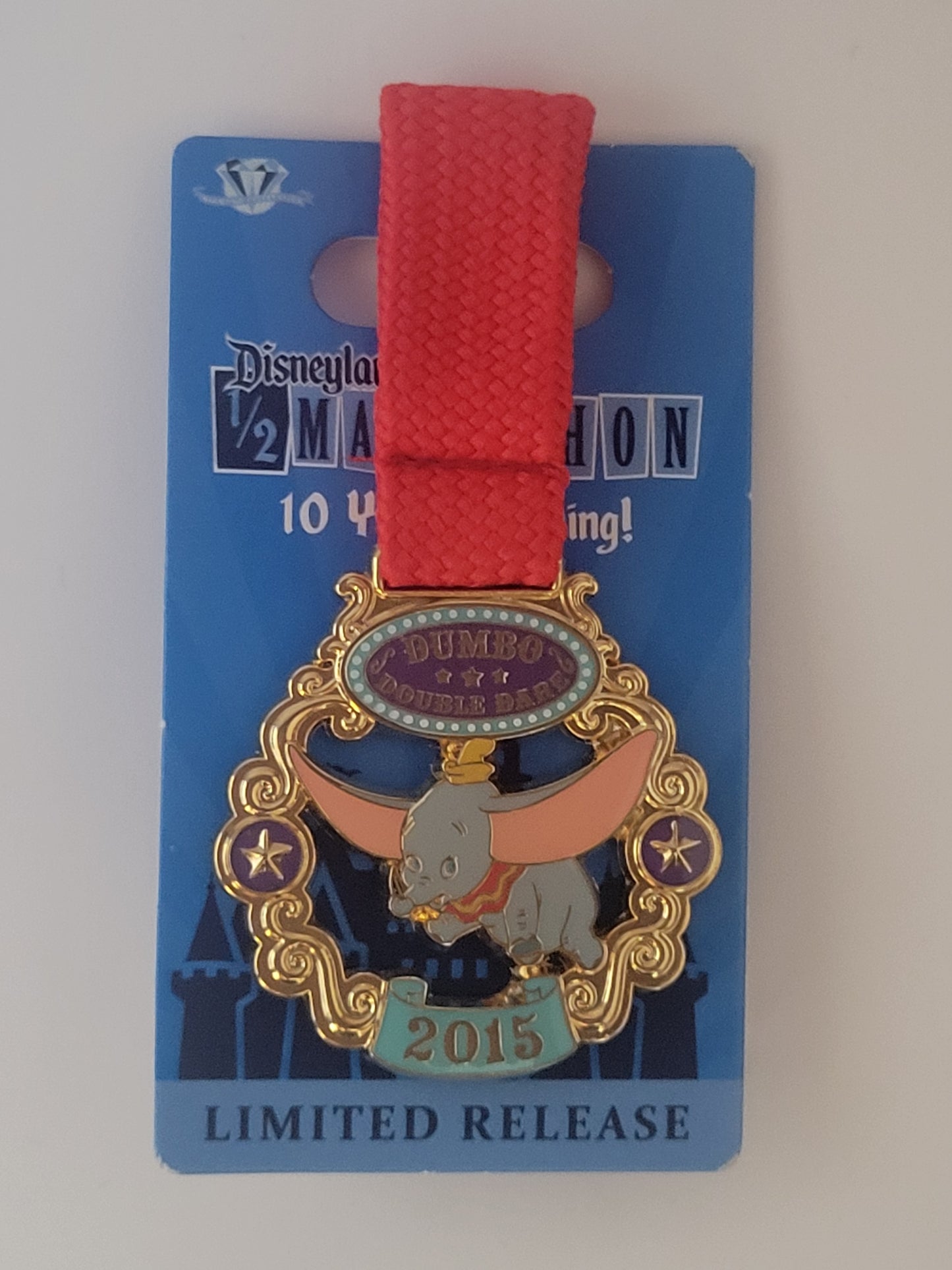 DLR runDisney Pin - 2015 Disneyland Half Marathon Weekend - Dumbo Double Dare Medal Replica LR