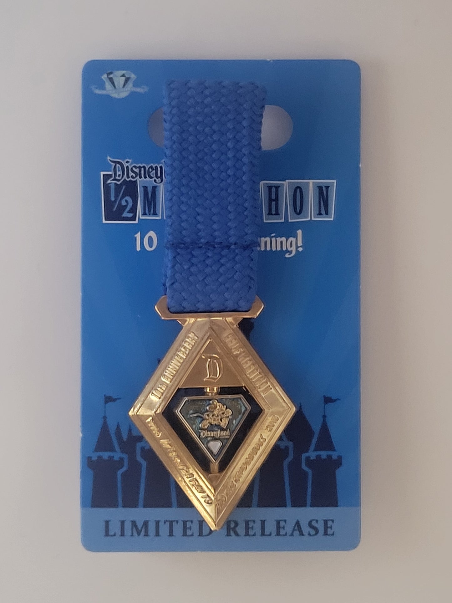 DLR runDisney Pin - 2015 Disneyland Half Marathon Weekend - Half Marathon - Medal Replica