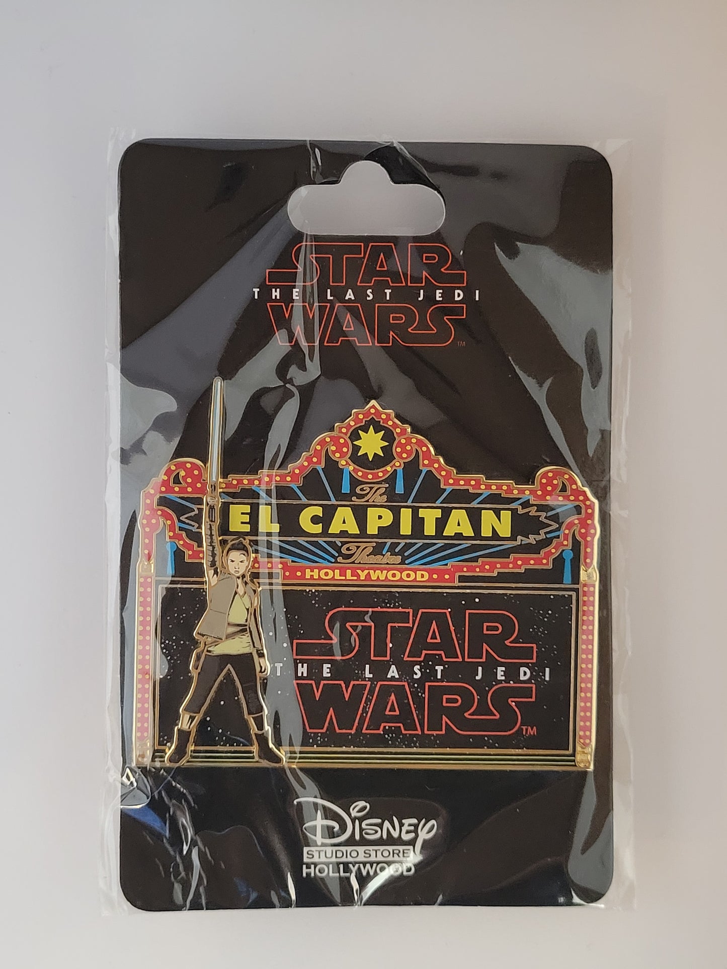 DSSH DSF Disney Pin - Marquee - Star Wars The Last Jedi - Rey LE 500