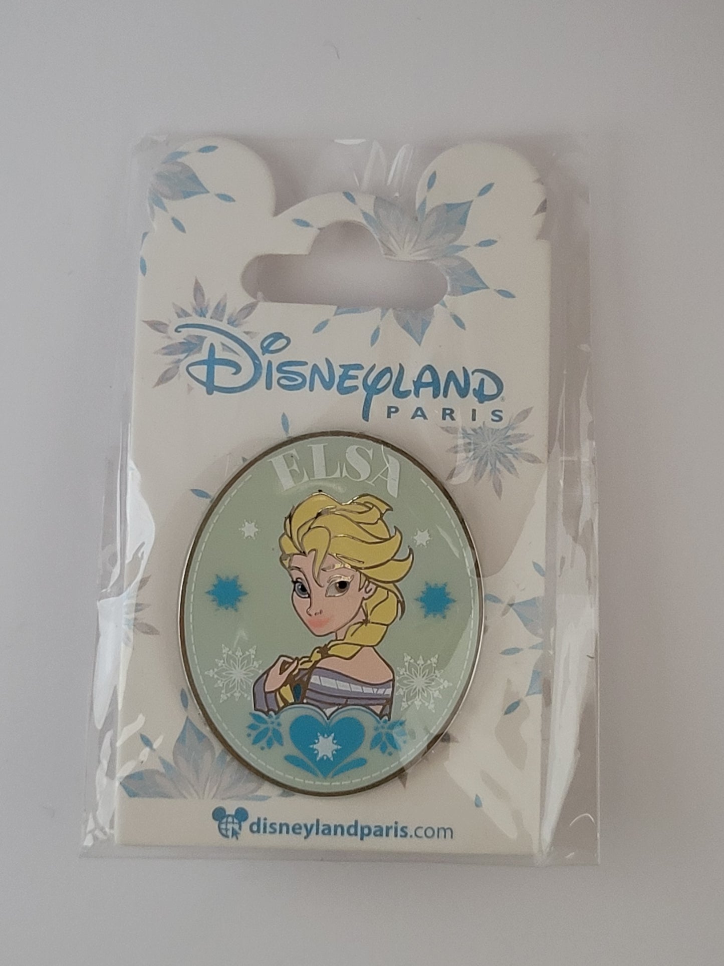 DLP Disney Pin - Frozen Medallion - Elsa