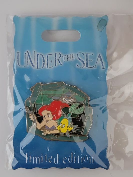 DLR Disney Pin - Under the Sea - Ariel and Sebastian from Little Mermaid LE 2000