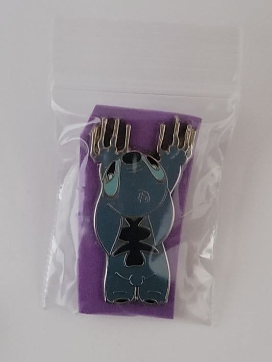 Disney Parks Pin - Stitch Booster - Hangin' On ONLY