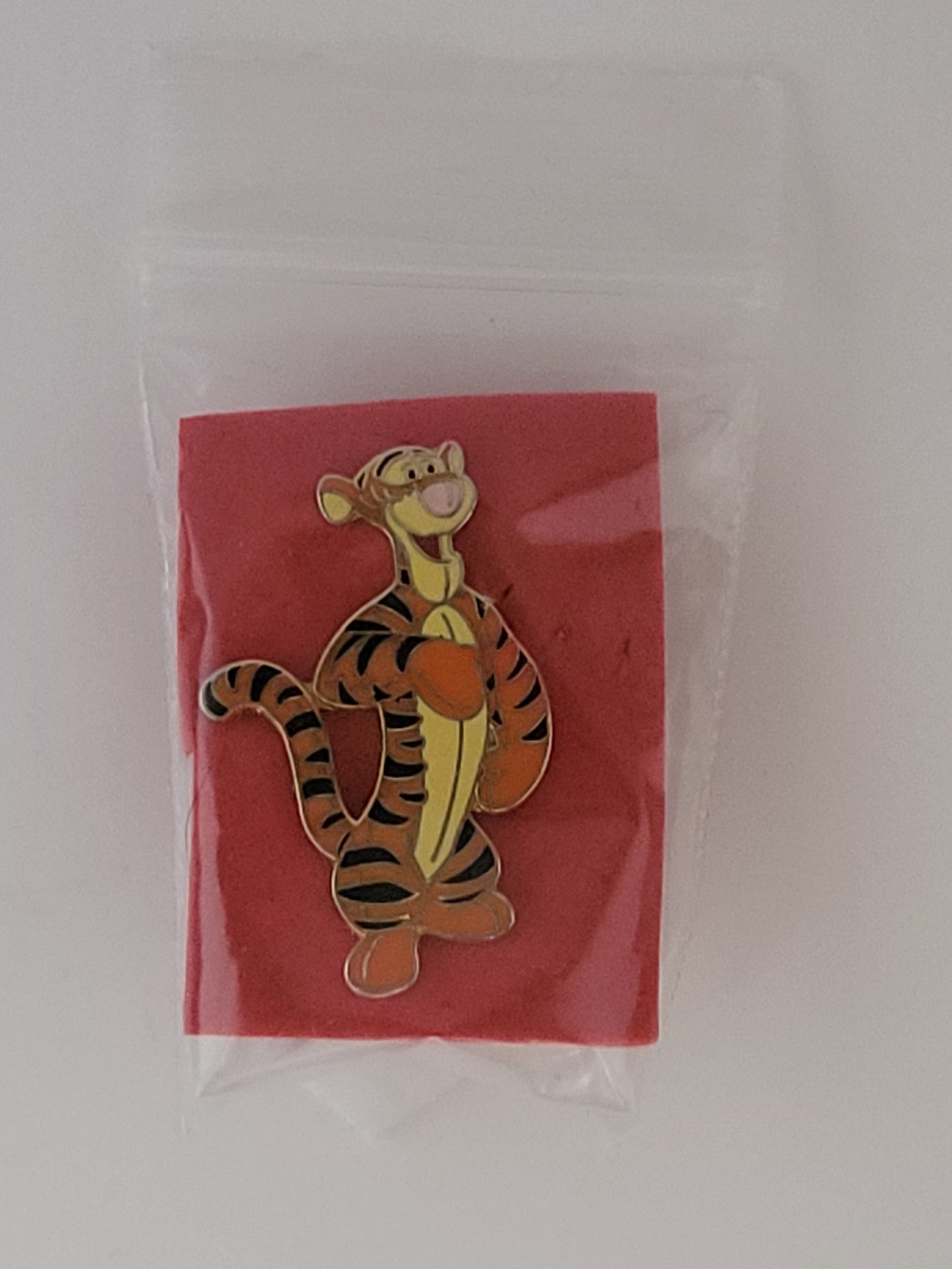 WDW Disney Pin - Millennium Celebration Mini Pin - Tigger (OLD HTF)