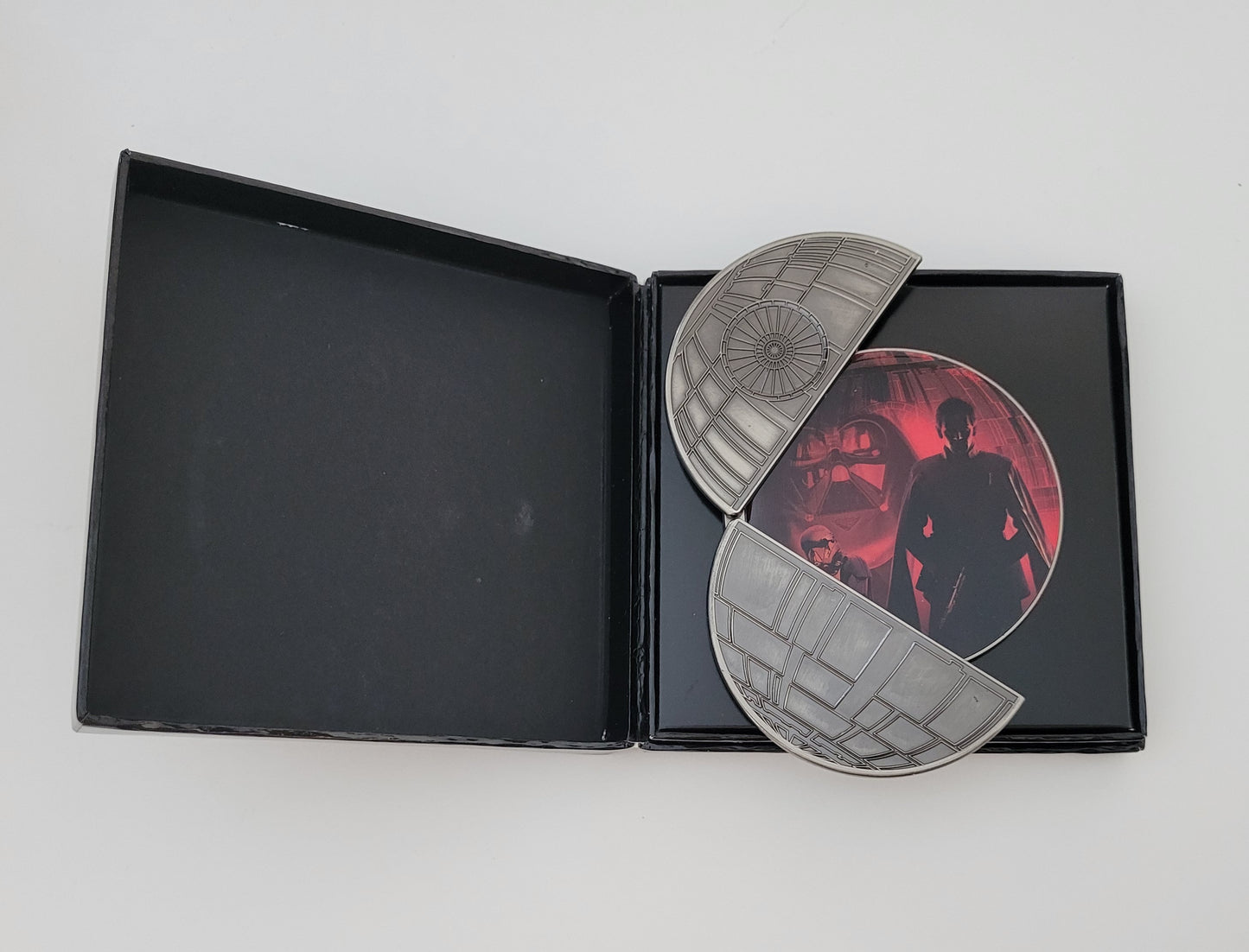 Parks Disney Pin - Star Wars Rogue One - Death Star Jumbo LE 3000