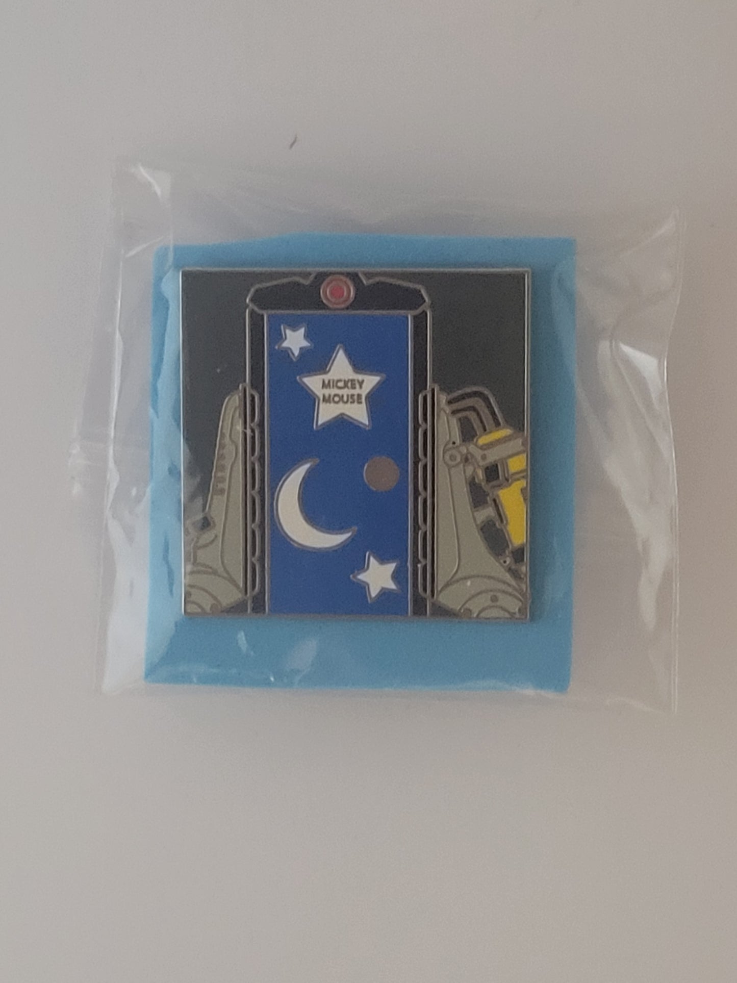 Parks Disney Pin - Magical Mystery Monsters Inc Door - Mickey Mouse