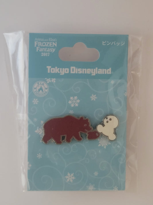 TDR Disney Pin 2017 - Snowgie with Bear