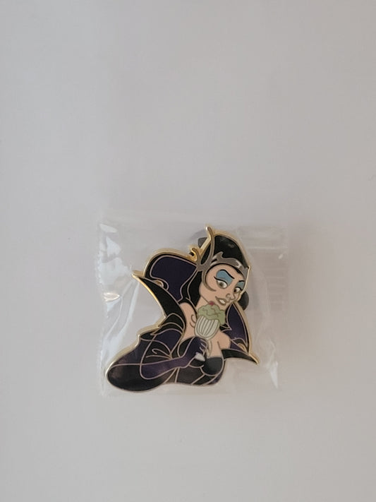 DSSH - Pin Trader's Delight PTD - Enchanted - Queen Narissa LE 500