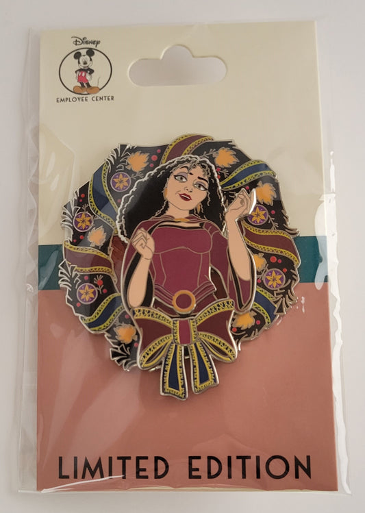 DEC Disney Pin - Halloween Wreath Villain - Mother Gothel from Tangled LE 400